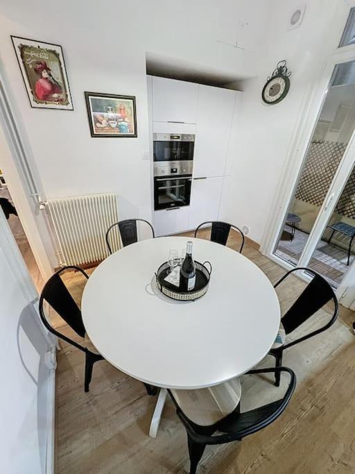 Nouveau - Appartement 100M2 Avec Terrasse A 1 Min De La Place De La Comedie Montpellier Extérieur photo